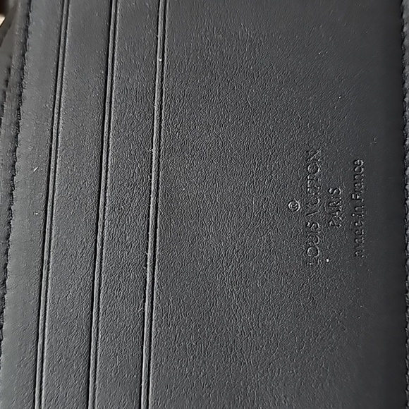 LOUIS VUITTON, MENS black monogram wallet - Picture 3 of 6
